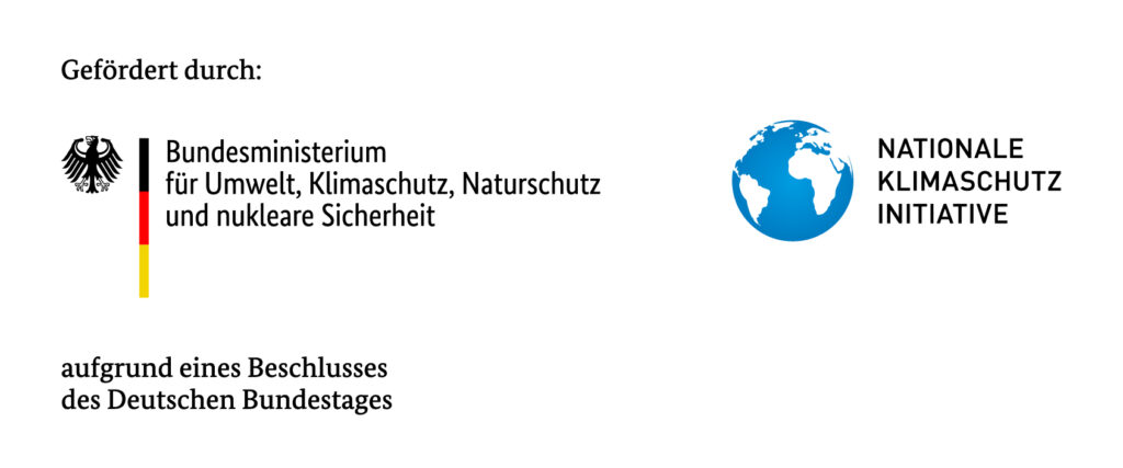 Logos des "Bundesministeriums für Umwelt, Klimaschutz, Naturschutz und nukleare Sicherheit" und der "Nationalen Klimaschutzinitiative" mit dem Text "Gefördert augrund eines Beschlusses des Deutschen Bundestages".